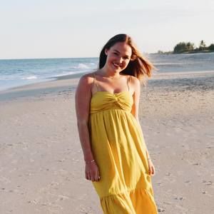 Meet your Posher, Elizabeth